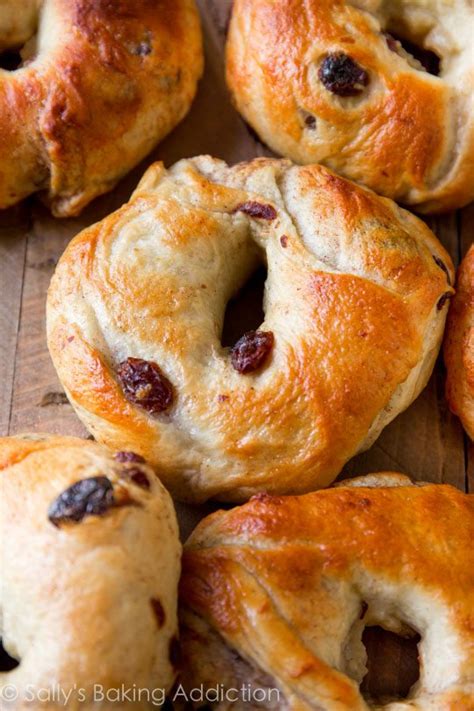 Bagels maison aux raisins et à la cannelle Recettes du Monde