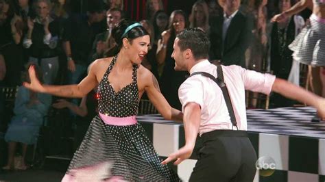 Dancing With The Stars Shocks In Week 7 Elimination Dance By Dance Recap Abc7 San Francisco