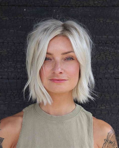 Short hairstyles for ladies in their 40s