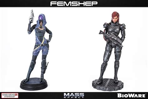Mass Effect™ Femshep Regular Statue Gaming Heads