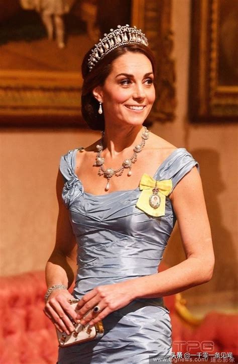 英國王室舉辦國宴凱特王妃戰袍一襲白裙驚艷全場，頭上皇冠吸睛 每日頭條
