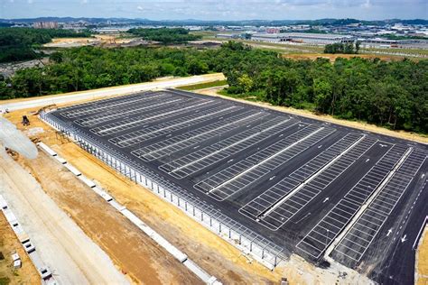 Kwasa damansara istasyonu bir hızlı toplu taşıma (mrt) istasyonun gelecekteki ilçesine hizmet veren kwasa damansara içinde selangor, malezya, şu anda geliştirilmektedir. Kwasa Damansara MRT Station - Big Kuala Lumpur