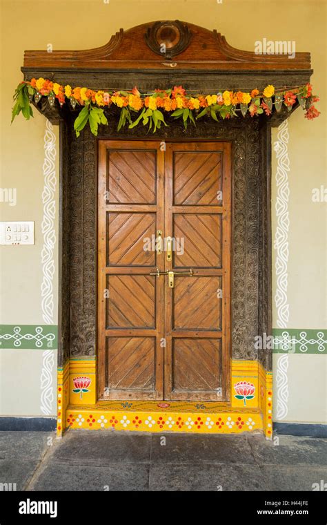 Indian Home Front Design ~ Traditional Kerala Front Door Designing