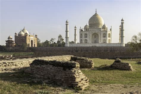 Faceless Men Behind The Great Taj Mahal Midnight Sun