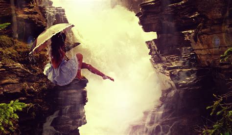 Hintergrundbilder Tempel Sonnenlicht Wald Wasserfall Frauen Im