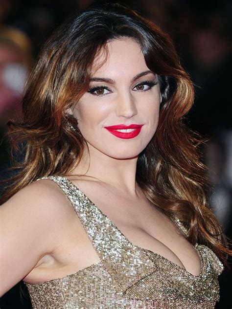 Kelly Brook Bold Lips And Makeup Ideas On Pinterest