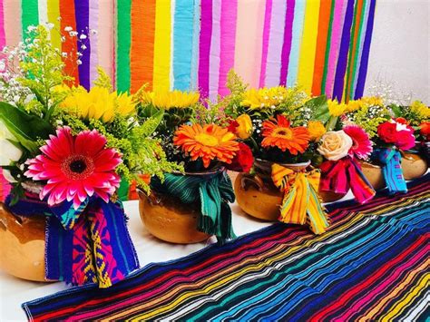 Centros De Mesa Mexicanos En 2021 Decoracion Fiesta Mexicana Manualidades Decoracion Fiesta