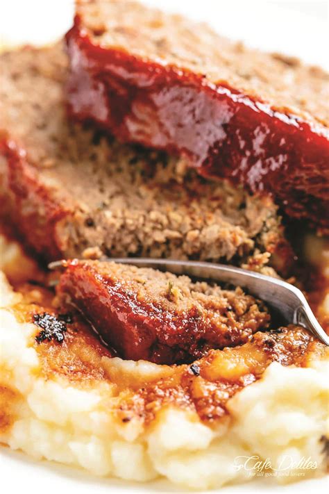 Potatoes are a workhorse of the kitchen and their starchy goodness pairs perfectly with meatloaf's savory. TURKEY MEATLOAF | Best meatloaf, Good meatloaf recipe, Meatloaf