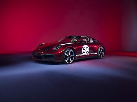 Porsche Showcases 911 Targa 4s Heritage Design Edition