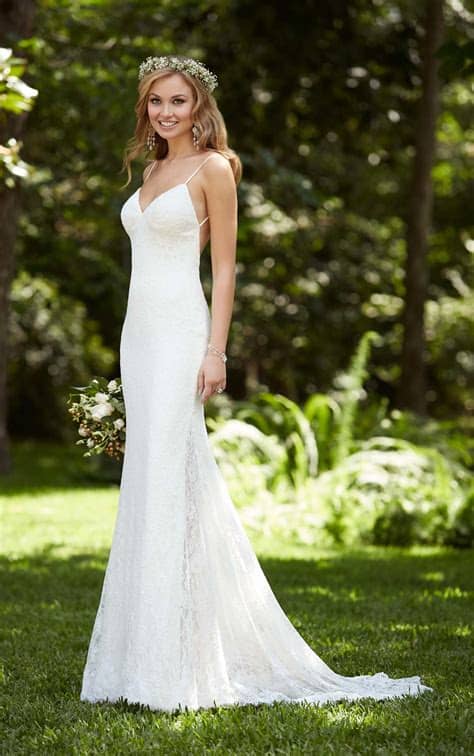 Find the perfect dress for anywhere your wedding dreams take you. Beach Wedding Dress with Low Back | Stella York Wedding ...