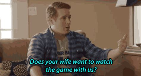 Snl Brilliantly Skewers Sexist Super Bowl Snack Commercials With This Parody Ad Upworthy