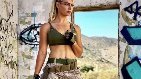 Marine To Model Shannon Ihrke Ditches Military Career For Photo Shoots News Com Au