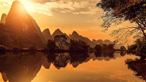 Sunset View Of Li River Yangshuo Guangxi China Windows Spotlight