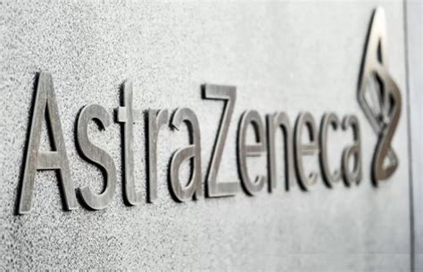 ¿quién se la tiene que poner ahora en españa? ASTRAZENECA se protege ante futuras DEMANDAS por efectos ...