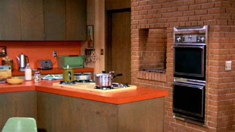What Do You Remember About The Brady Bunch Kitchen