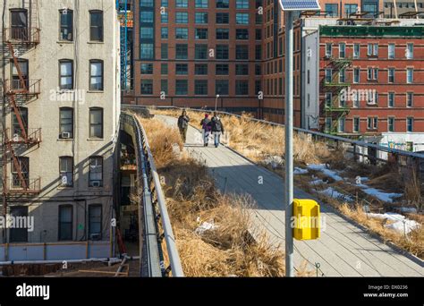 Blick Auf New Yorks High Line Park Auf Einem Stillgelegten Strecke Erhöhte New York Central