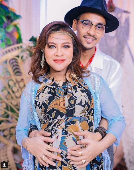 Listen to music by jihan muse on apple music. Tahniah! Jihan Muse Selamat Bersalin Bayi Lelaki - Gosip ...