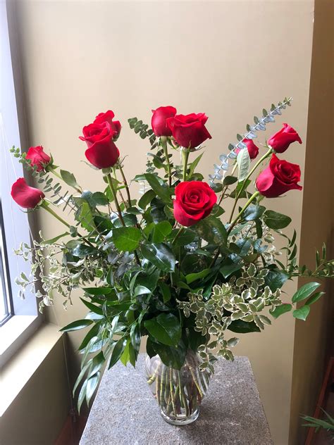 Dozen Long Stem Red Roses In Kansas City Mo Steves Floral Shop