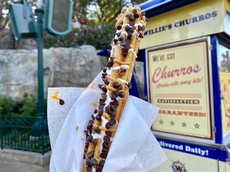 Fluffernutter Churro Review At Disney California Adventure Magic