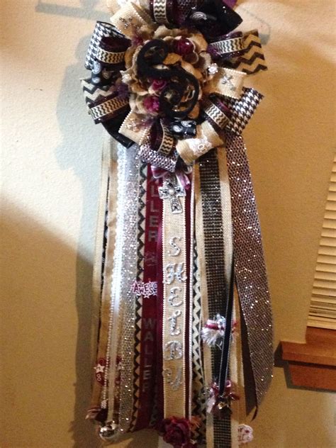 Homecoming Mum With Burlap And Chevron Theme Homecoming Mums Texas