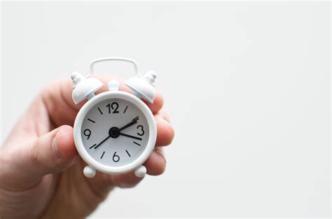 No matter who you are, you probably wish there were more hours in a day. Watching the Clock: How Time-Keeping and Trust Relate in ...