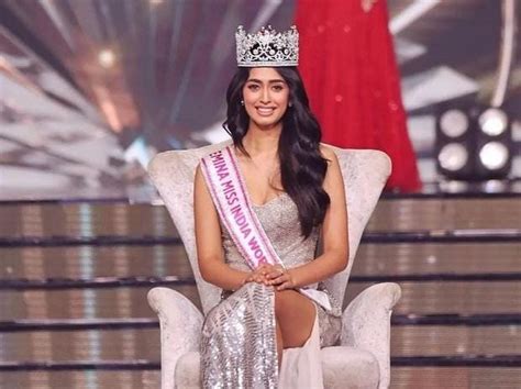 21 yr old sini shetty from karnataka crowned femina miss india 2022 entertainment news