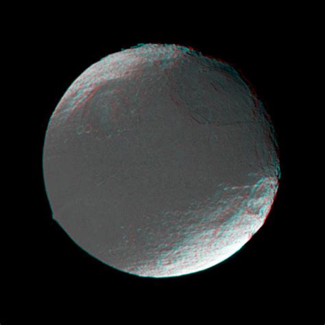 Space Images Iapetus In 3 D