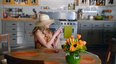 Alyssa Milanos Kitchen On The Tv Show Mistresses Hooked On Houses