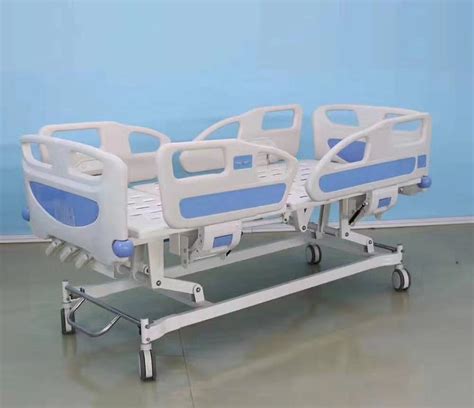 What Feature Of The 3 Crank Manual Hospital Bed Product
