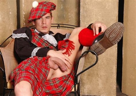 Men In Kilts Wind SexiezPicz Web Porn