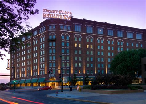 Hotel Review Drury Plaza Hotel Broadview In Wichita Kan The New
