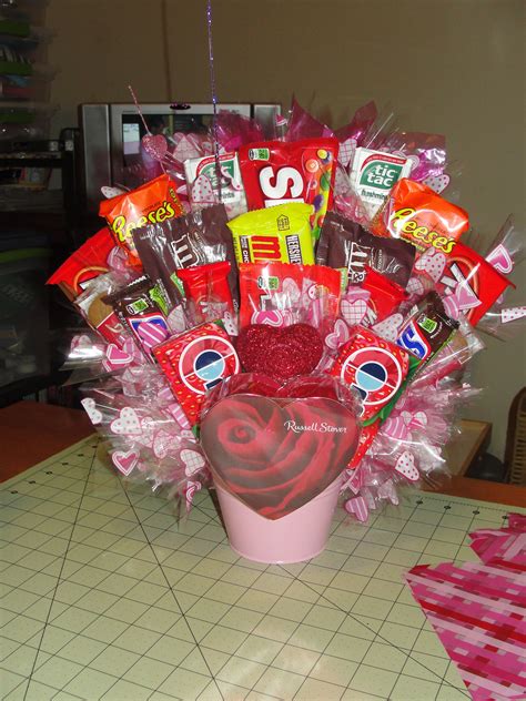 Valentine's day candy gift ideas. Valentine's Day | Valentines candy bouquet, Candy bouquet ...