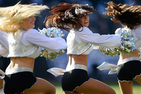 La Times Reveals The Oakland Raiders Incredibly Sexist Cheerleader Handbook Sports Illustrated