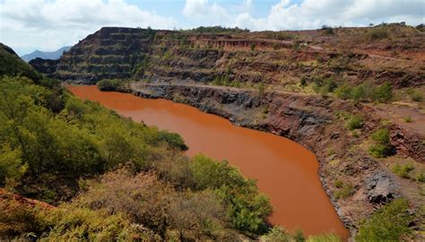 Malaysia is rich in mineral resources, and mining (including petroleum extraction) accounts for a significant portion of gdp, although it employs only a tiny fraction of the workforce. Natural Resources of the Sahara Desert | Sciencing