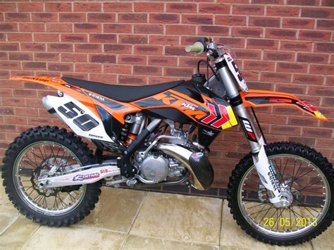 1 fuel unleaded fuel with at least ron 95 valve timing 4. 2013 KTM 250 SX - Moto.ZombDrive.COM