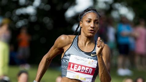 Nafissatou Thiam Après Avoir Battu Un Nouveau Record Mondial En Saut En