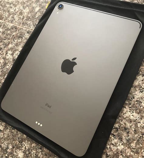 Apple Ipad Pro 11 2018 Wi Fi Gray 64gb A1980 Lrxt21851 Swappa