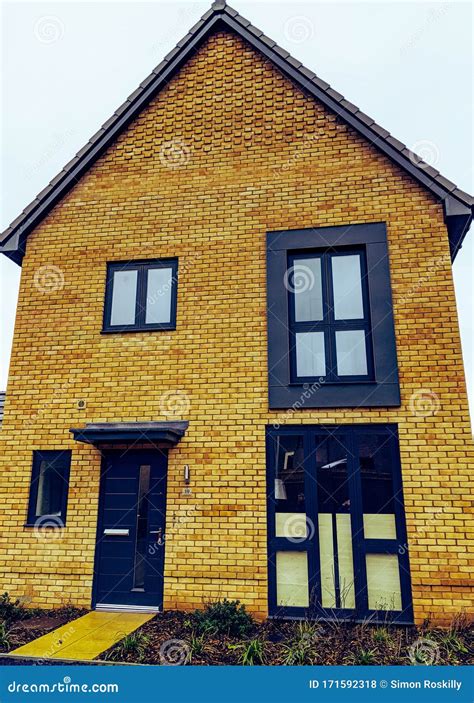 Modern Yellow Brick House Stock Photo Image Of Brick 171592318