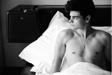 Abraham Mateo Sin Camiseta Y Súper Sexy Red17