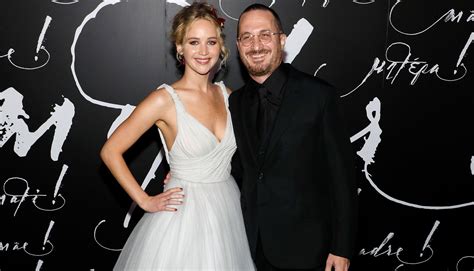 Jennifer Lawrence Y Darren Aronofsky Terminaron Glamour