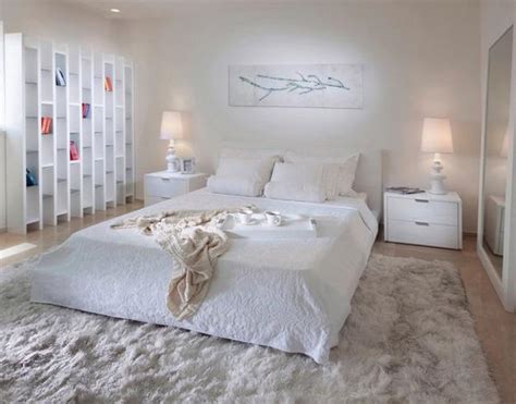 4 Modern Ideas To Add Interest To White Bedroom Decorating