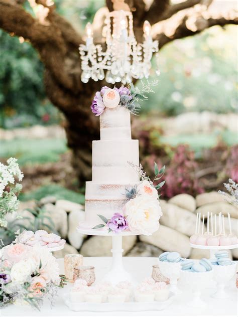 20 Unique Wedding Cake Shapes Contemporary Couples Should Consider Garden Wedding Cake Unique