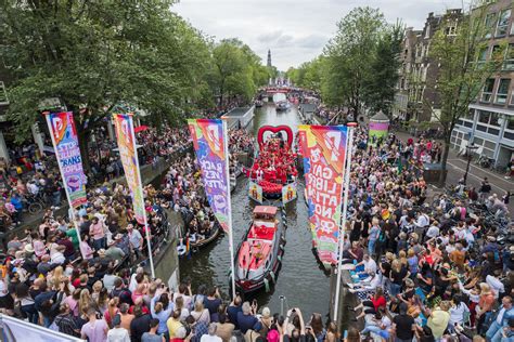 pride amsterdam 2019 canal parade gemist start met kijken op npo start