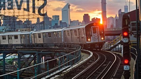 Riders rally for 7 train improvements as MTA promises to finish ...