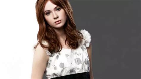 Dr Who Star Says Amy Pond Should Be Killed Off Says Karen Gillan Mirror Online