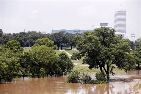 Houston floods inundate Jewish homes and 2 synagogues « Crescent City