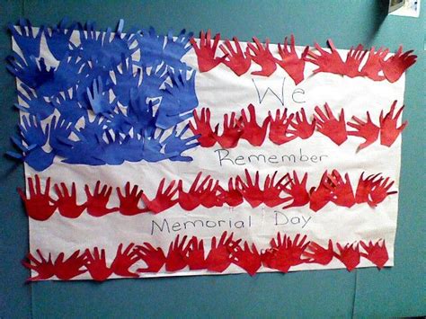 See more ideas about november bulletin boards, bulletin boards, library bulletin boards. Pin by Robin Casey on holiday ideas | Spring crafts preschool, Kindergarten spring crafts ...