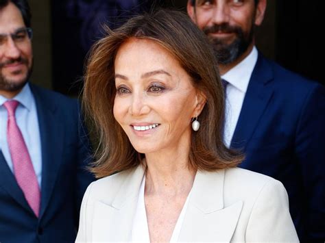 As De Hermosa Luce Isabel Preysler Primera Esposa De Julio Iglesias