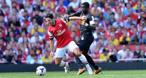 İngiltere'nin liverpool ve i̇spanya'nın sevilla takımları, uefa avrupa ligi kupasını müzelerine. Galatasaray meet Arsenal for the first time since UEFA Cup ...