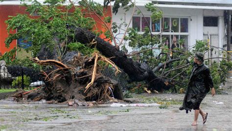 Philippine Typhoon Death Toll Feared In Thousands The New York Times